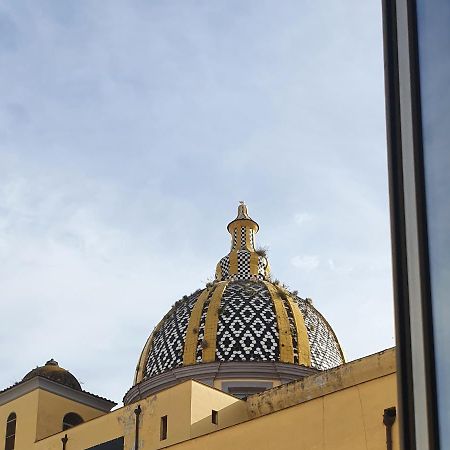 La Casa Di Maya Napoli Bagian luar foto