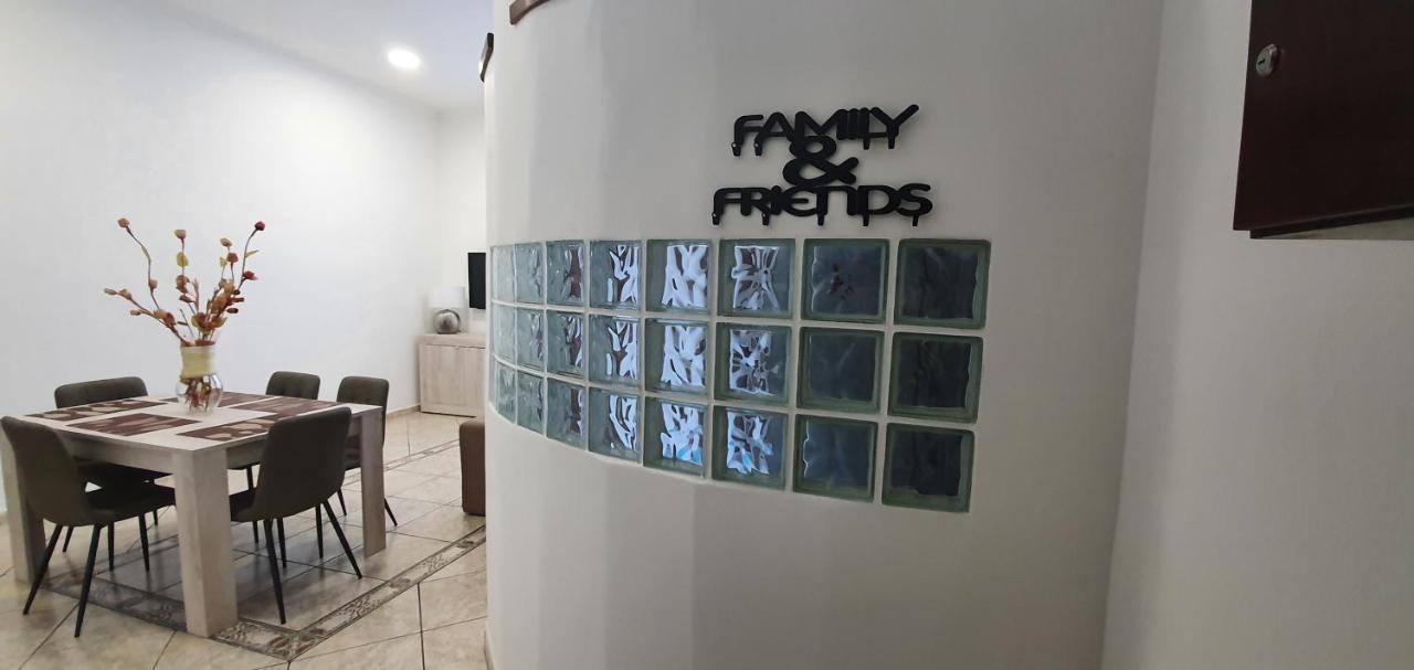 La Casa Di Maya Napoli Bagian luar foto