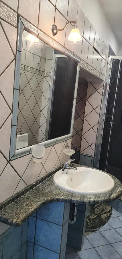 La Casa Di Maya Napoli Bagian luar foto