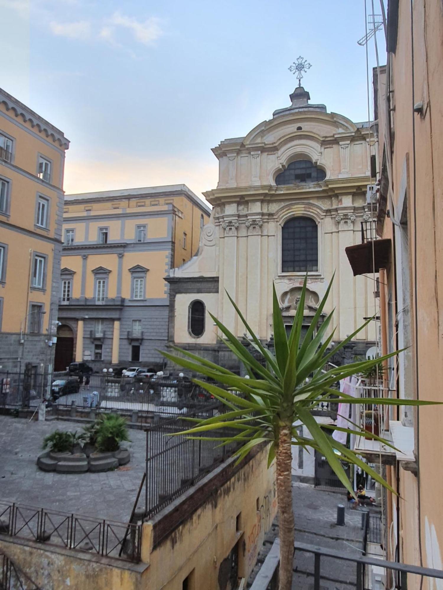 La Casa Di Maya Napoli Bagian luar foto